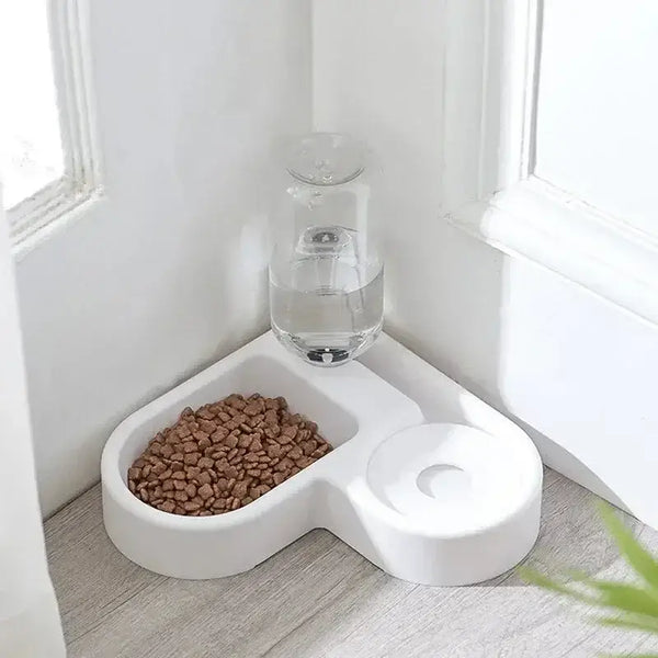Double Pet Bowl – Convenient Feeding for Cats and Small Dogs!