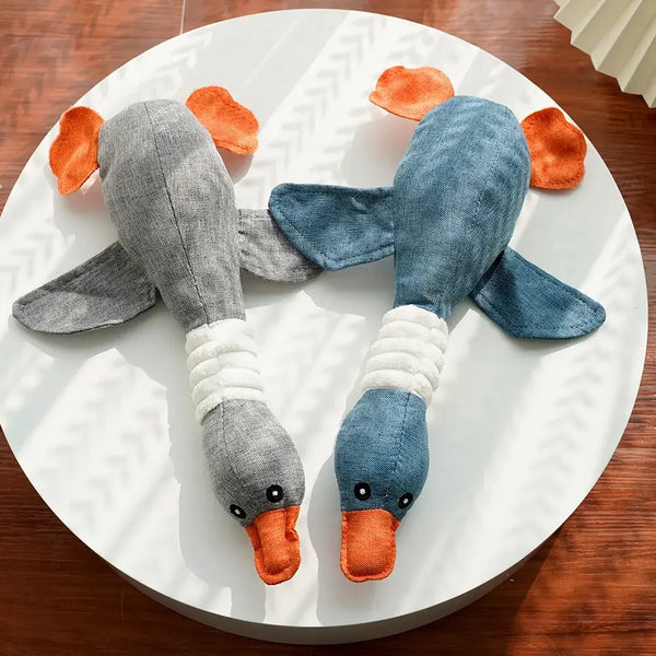 Durable Goose Dog Toy – Squeaky, Bite-Resistant & Teeth-Cleaning